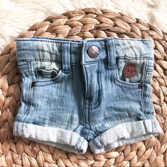 L&P Jean Shorts - Picture 2 of 4
